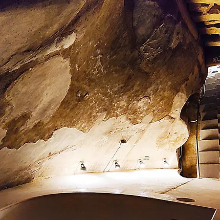 Semesterbostad Wave 24 Savynomad Harbour & Private Cave