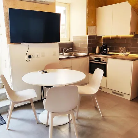 Сasa de vacaciones Wave 24 Savynomad Harbour & Private Jacuzzi Cave