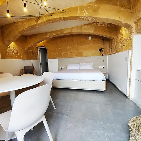 Wave 24 Savynomad Harbour & Private Jacuzzi Cave * La Valeta