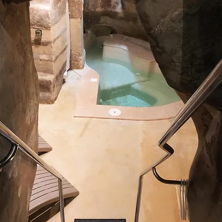 Wave 24 Savynomad Harbour & Private Jacuzzi Cave Сasa de vacaciones *