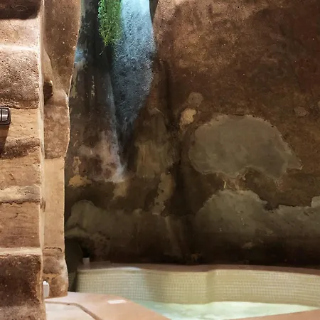 Wave 24 Savynomad Harbour & Private Jacuzzi Cave La Valeta