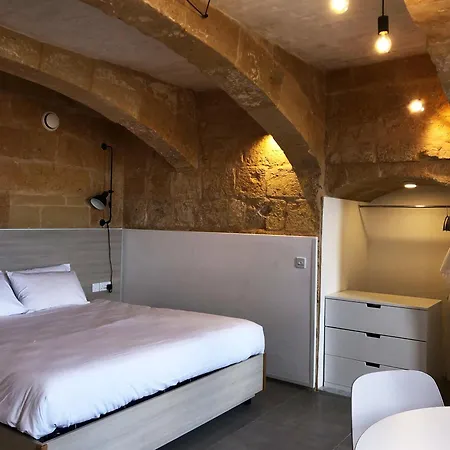 Wave 24 Savynomad Harbour & Private Jacuzzi Cave Сasa de vacaciones La Valeta