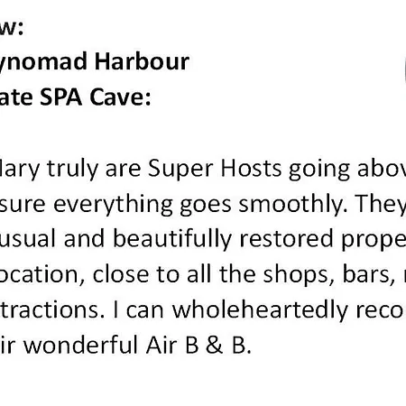 Wave 24 Savynomad Harbour & Private Cave Valletta