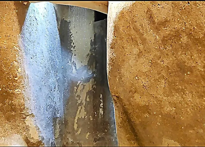 Wave 24 Savynomad Harbour & Private Jacuzzi Cave Дом отдыха Валетта