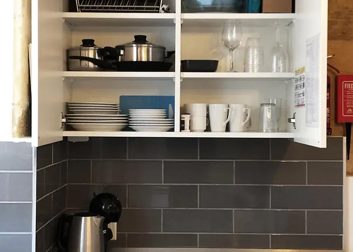 Дом отдыха Wave 24 Savynomad Harbour & Private Jacuzzi Cave Валетта