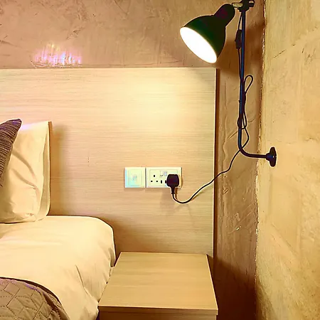 Wave 24 Savynomad Harbour & Private Jacuzzi Cave Hébergement de vacances