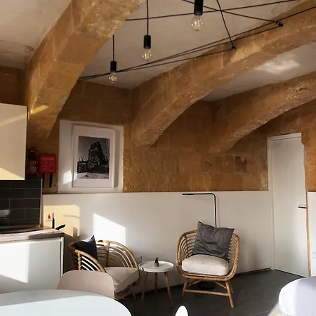 Wave 24 Savynomad Harbour & Private Jacuzzi Cave La Valette