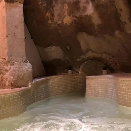 Wave 24 Savynomad Harbour & Private Jacuzzi Cave * La Valette