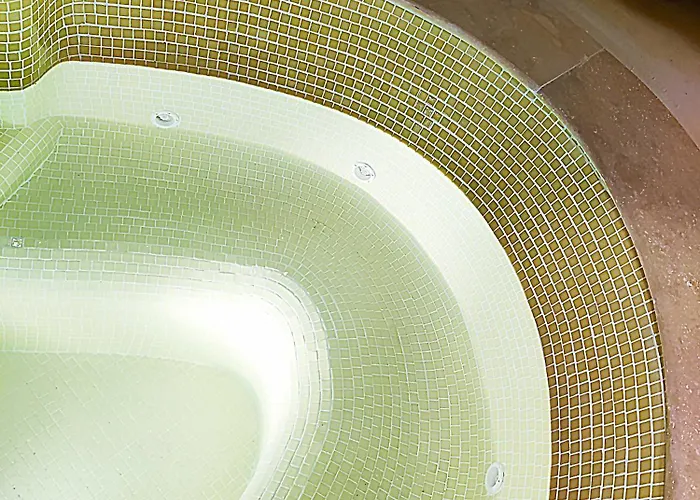 Wave 24 Savynomad Harbour & Private Jacuzzi Cave バレッタ