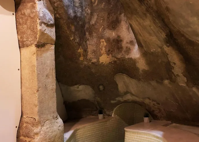 Wave 24 Savynomad Harbour & Private Jacuzzi Cave 別荘