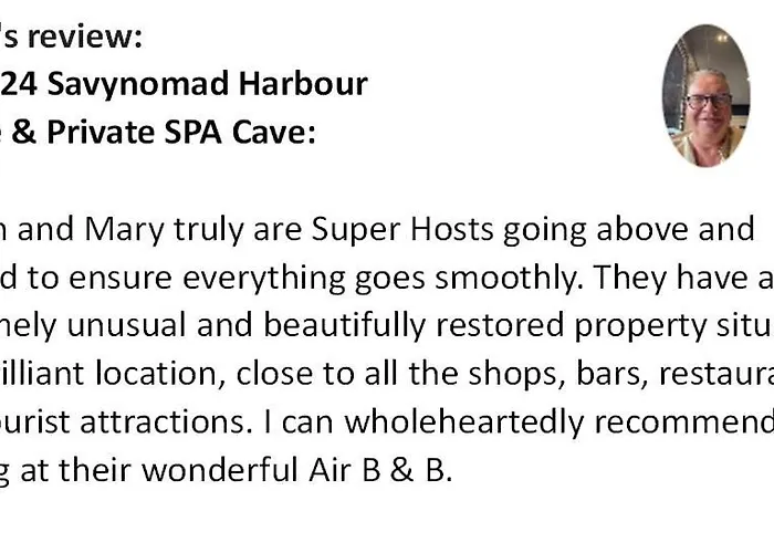 Wave 24 Savynomad Harbour & Private Jacuzzi Cave バレッタ